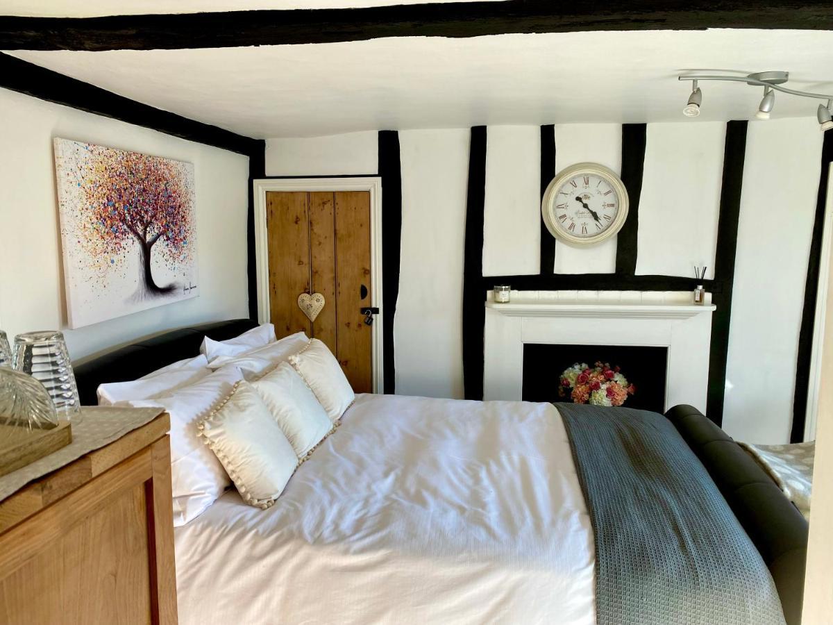 Chestnut Tree Cottage, 7 High Street Ардингли Экстерьер фото